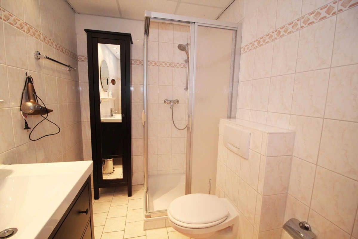 Villa Seeblick - Apartment 408 ซาสนิทซ์ ภายนอก รูปภาพ